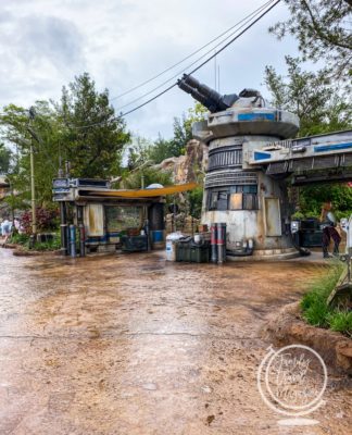 Star Wars Land: A Galaxy's Edge Guide From a Non-Fan of Star Wars