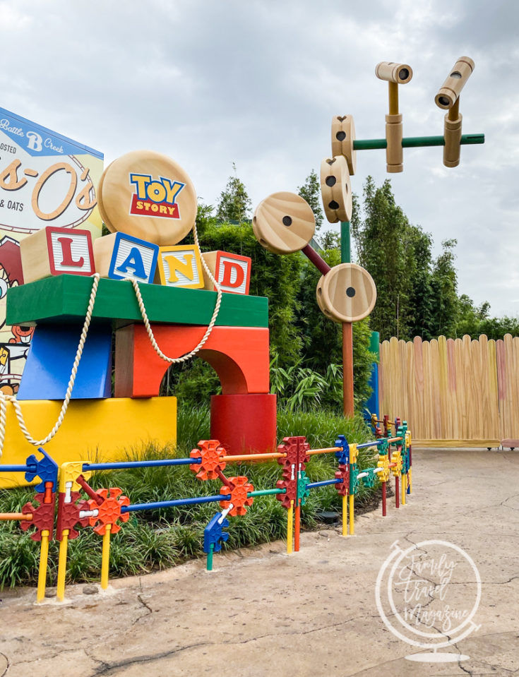 where is toy story land in disney