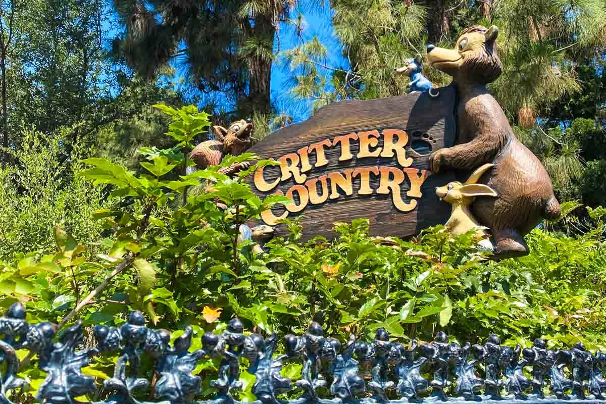 Critter country sign with woodland creatures