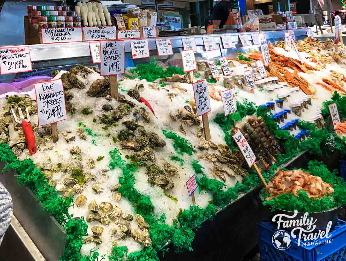 Fish market counter 