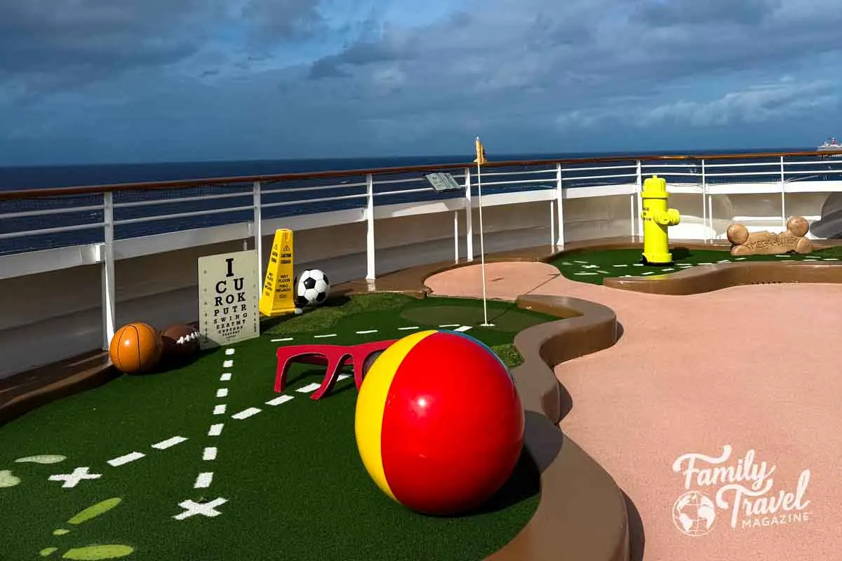 Mini golf on sports deck