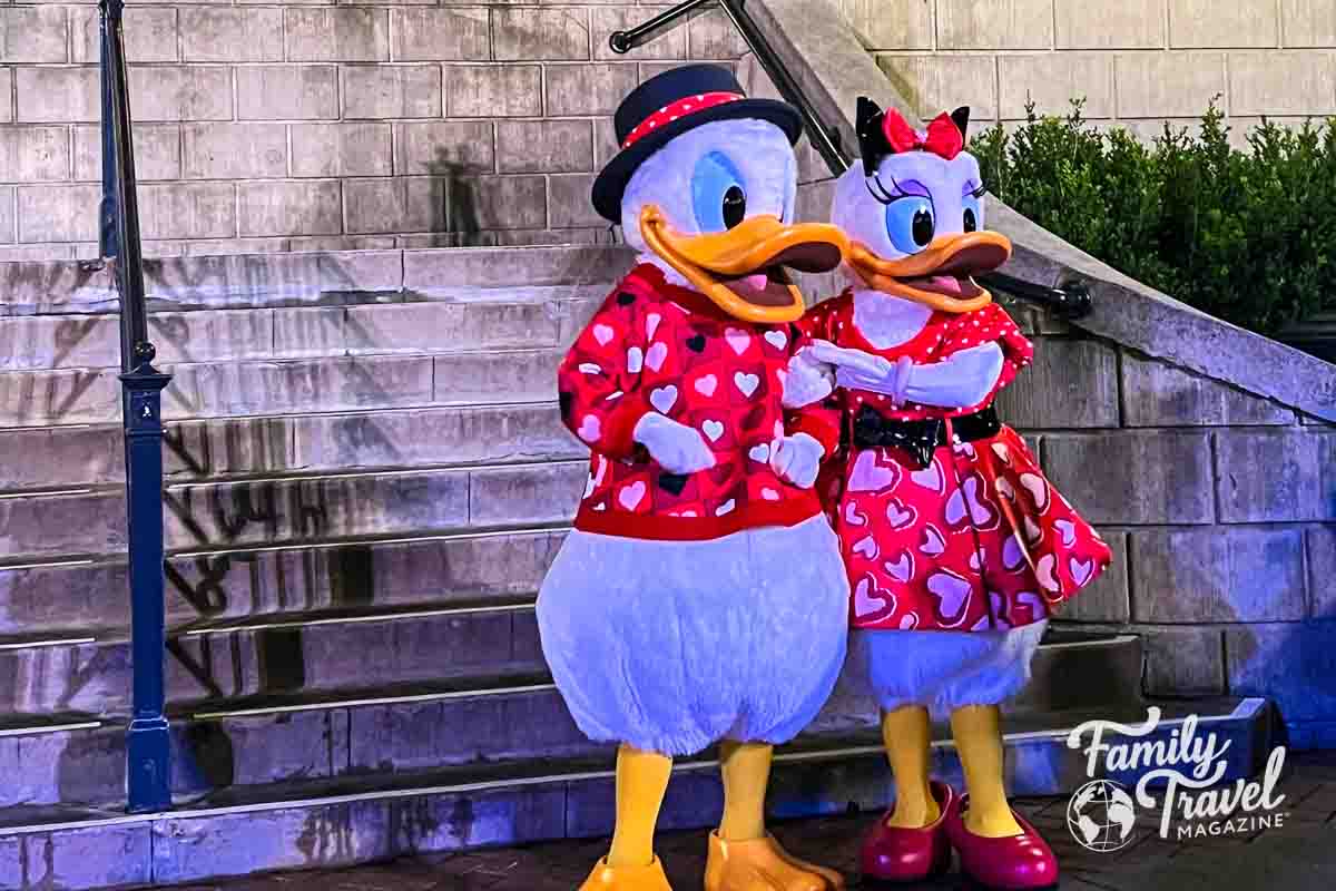 Daisy and Donald dressed in Sweetheart costumes